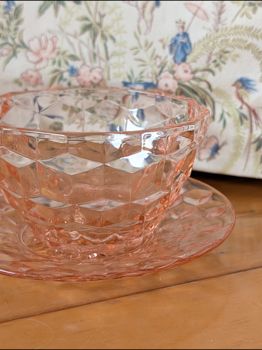 Vintage Pink Pressed Glass Dessert Bowls with Saucers - Picture 3 of 7